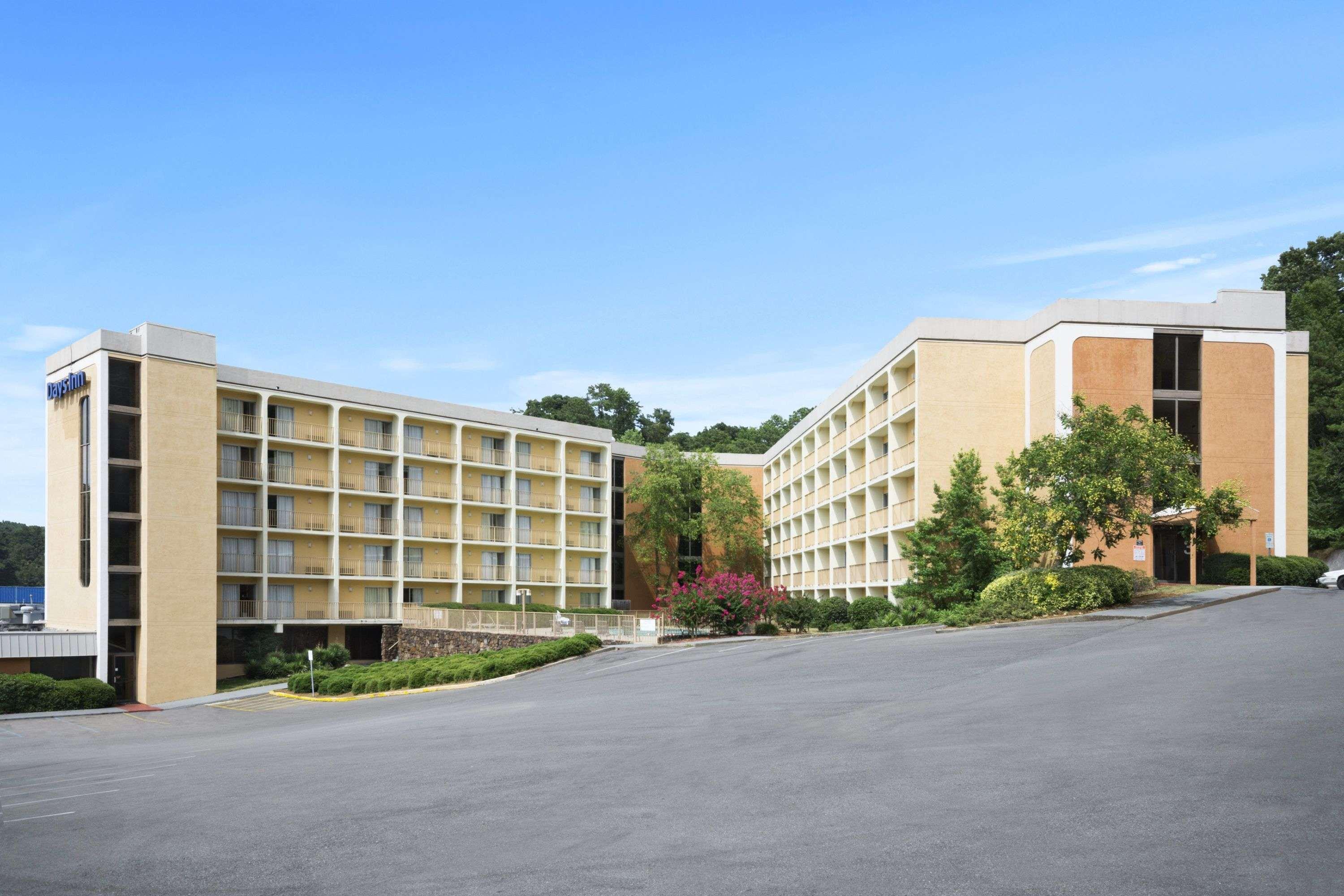 Days Inn By Wyndham Birmingham Al Exterior photo